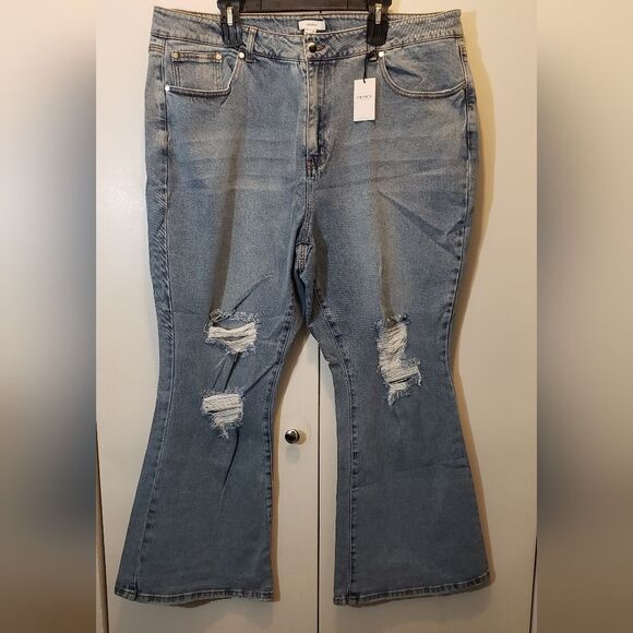 Forever 21 Denim - Forever 21 Plus Premium Distressed Flare Wide Leg Jeans 3x NWT